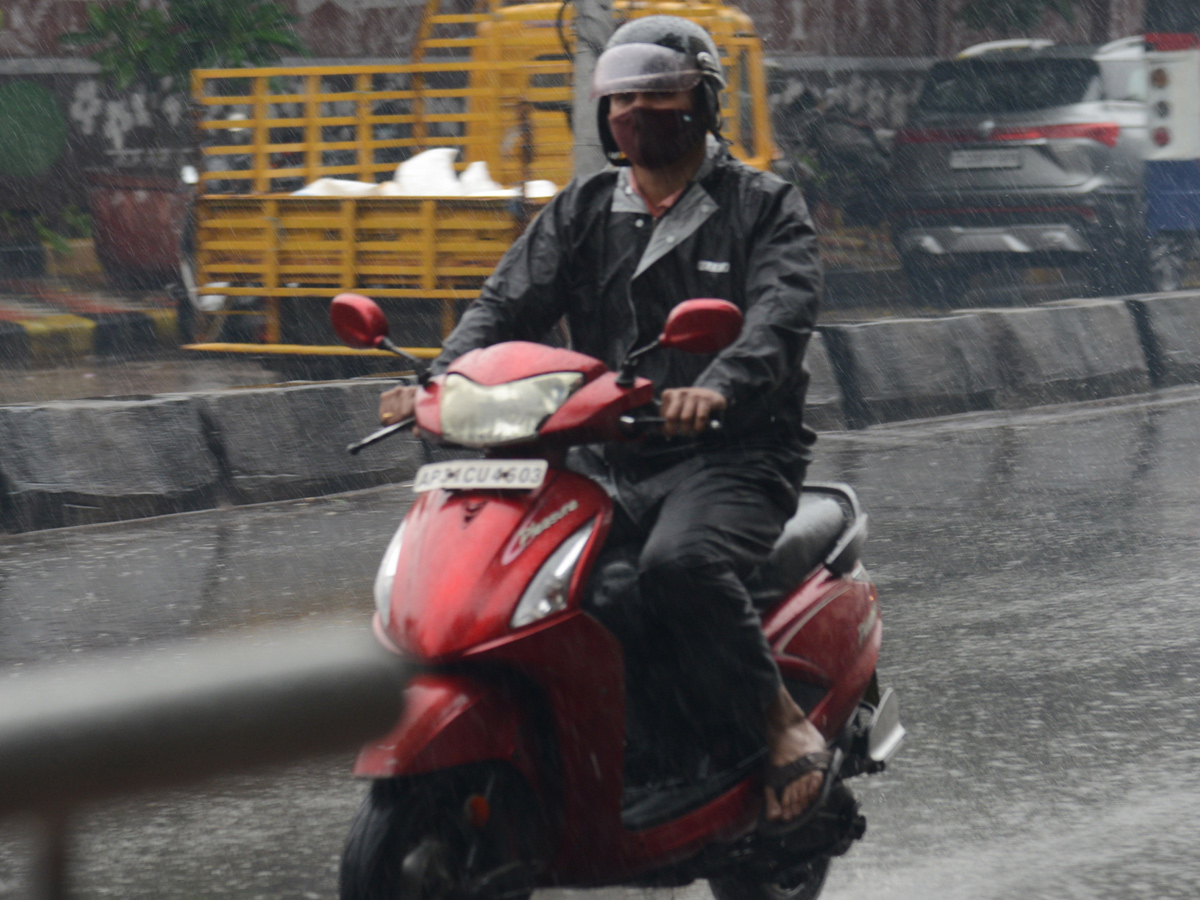 Heavy rains in hyderabad Photo Gallery - Sakshi20