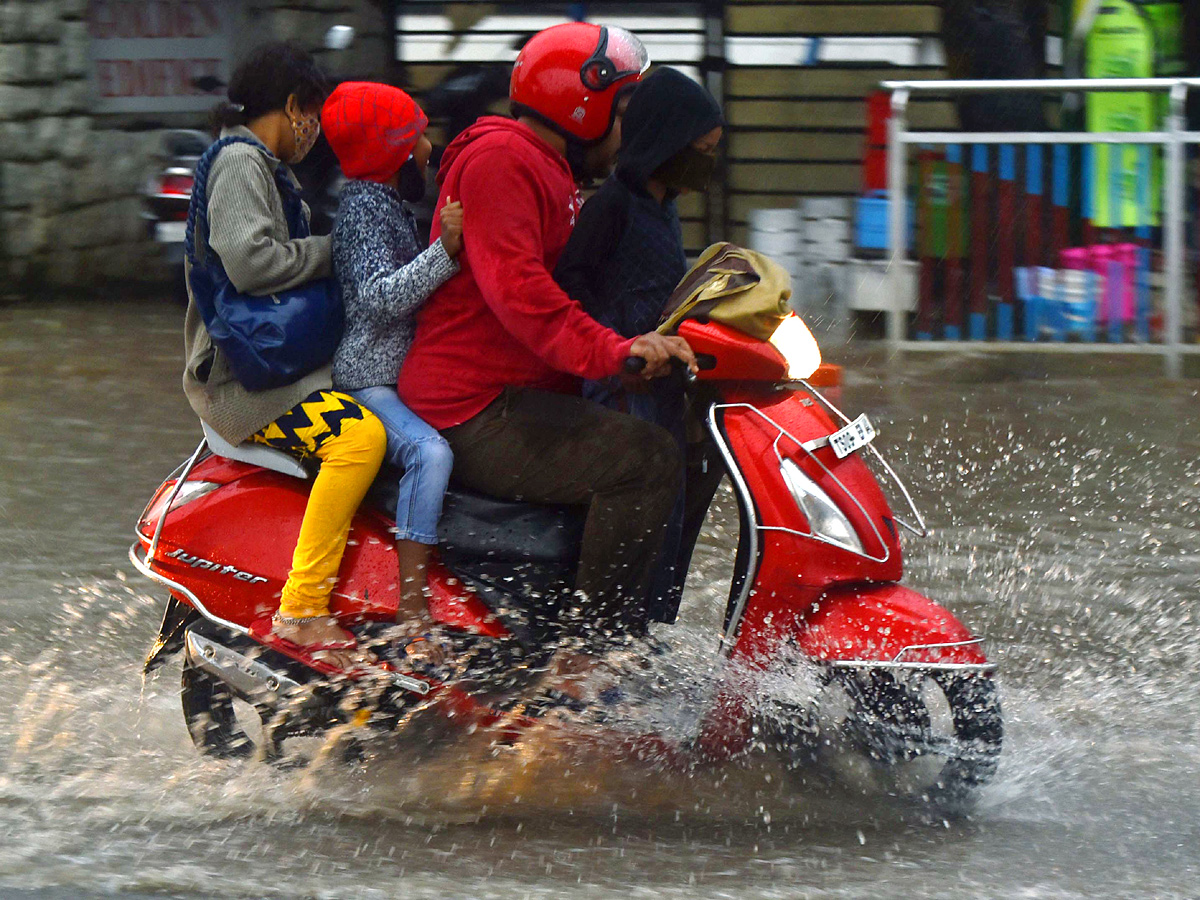 Heavy rains in hyderabad Photo Gallery - Sakshi3