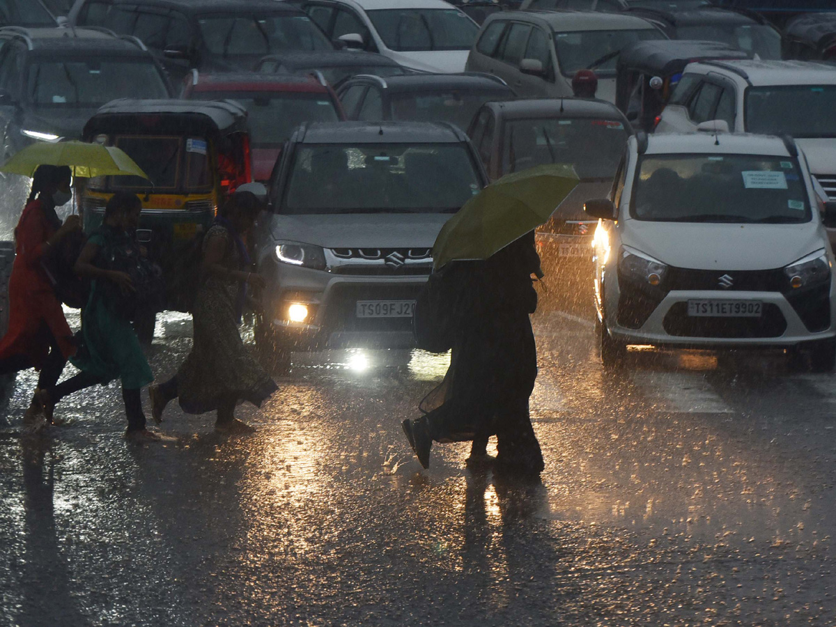 Heavy rains in hyderabad Photo Gallery - Sakshi5