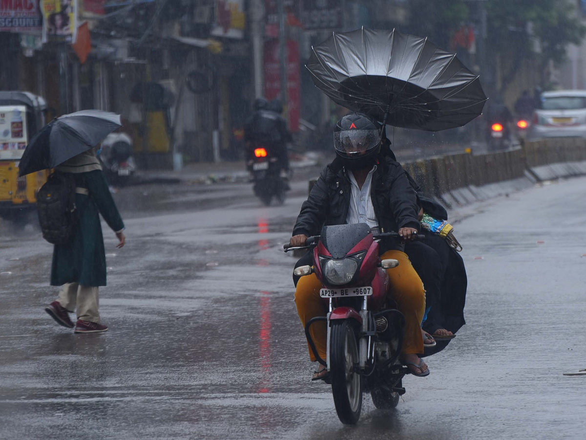 Heavy rains in hyderabad Photo Gallery - Sakshi11