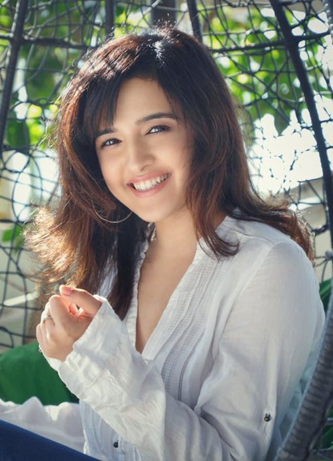 Shirley Setia Photos - Sakshi6