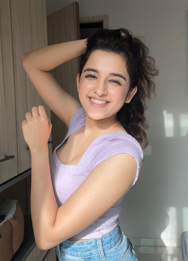 Shirley Setia Photos - Sakshi8