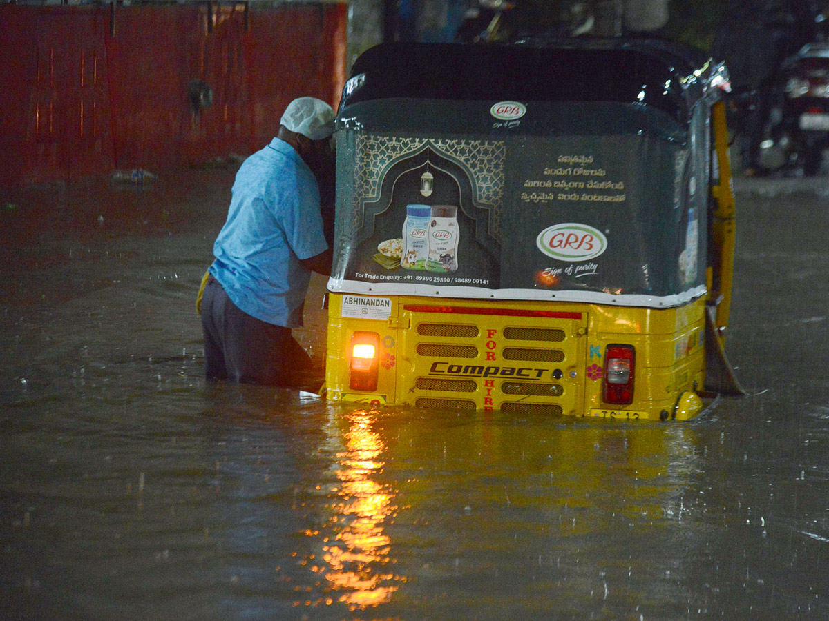 heavy rain in hyderabad - Sakshi35