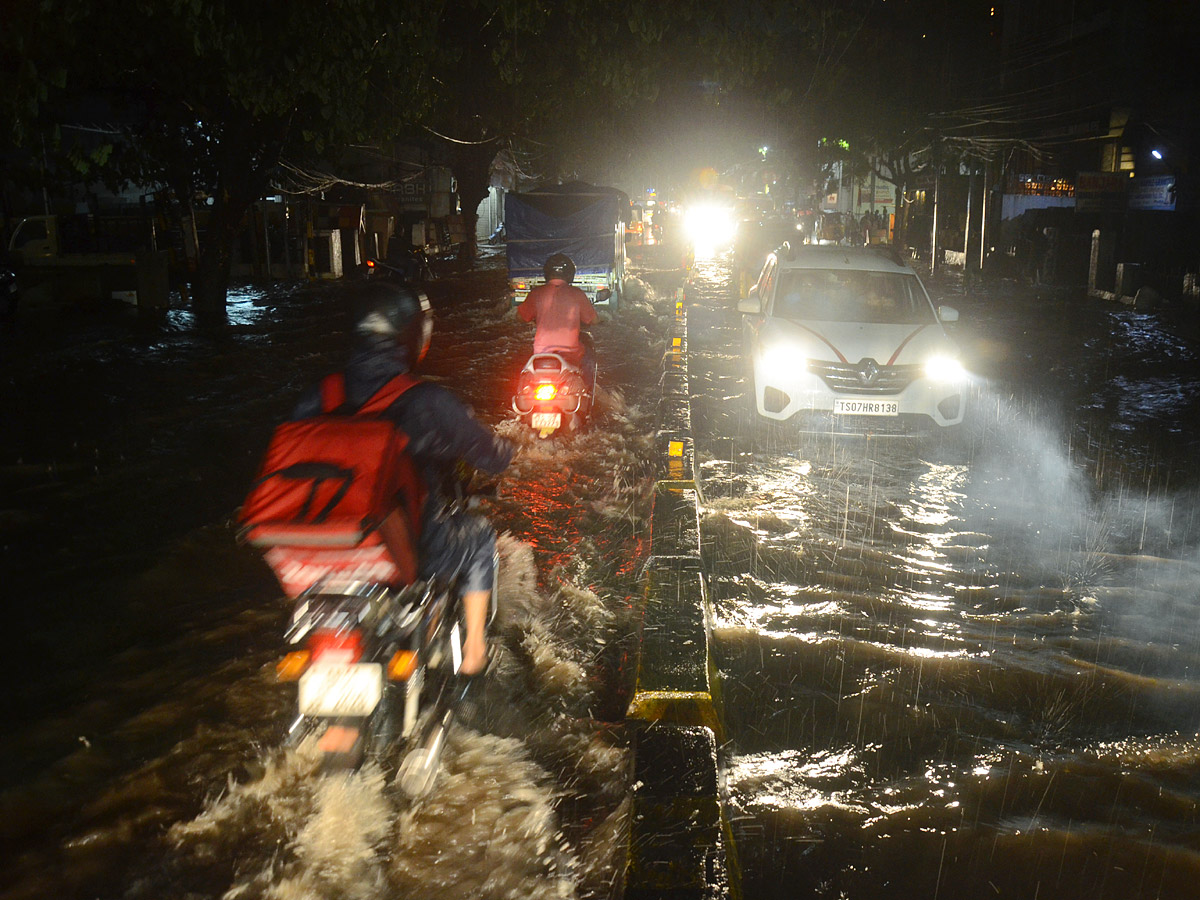 heavy rain in hyderabad - Sakshi8