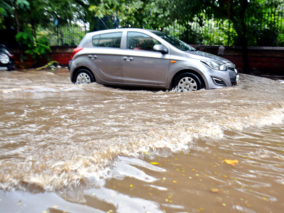 Heavy Rain in Telugu States Photo Gallery - Sakshi22