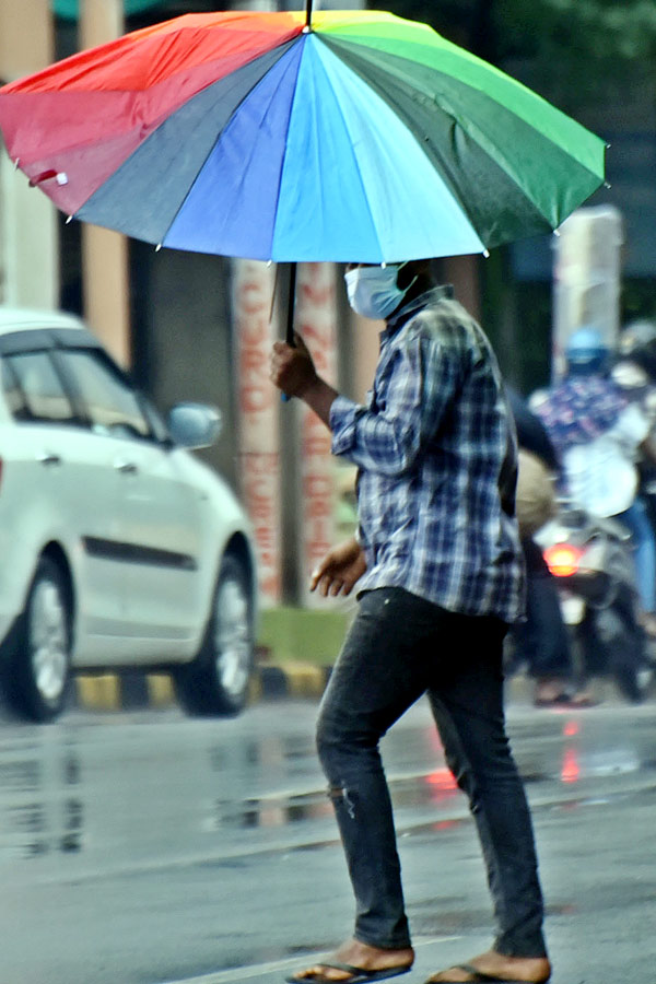 Heavy Rain in Telugu States Photo Gallery - Sakshi30