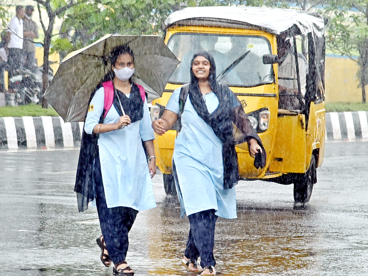 Heavy Rains in Andhra Pradesh Photo Gallery - Sakshi14