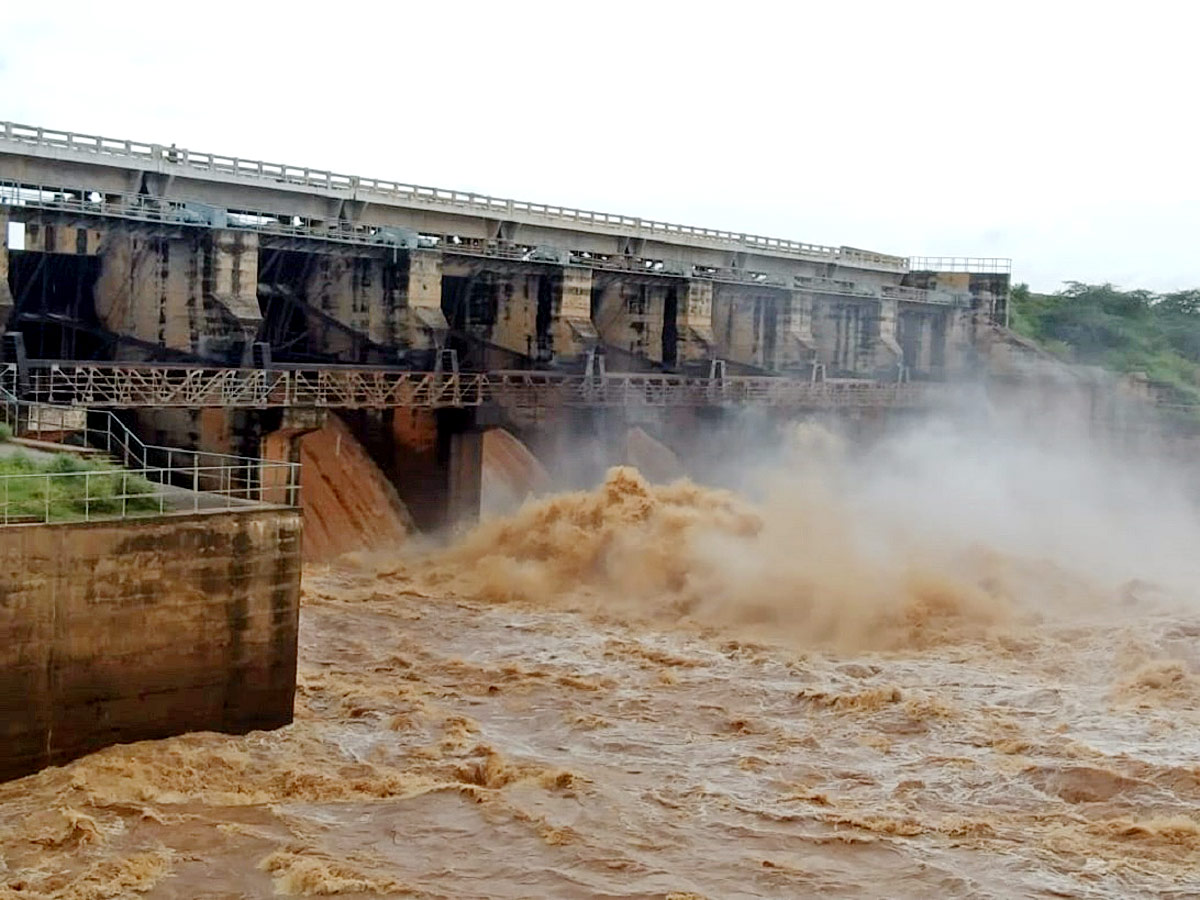 Heavy Rains in Andhra Pradesh Photo Gallery - Sakshi4