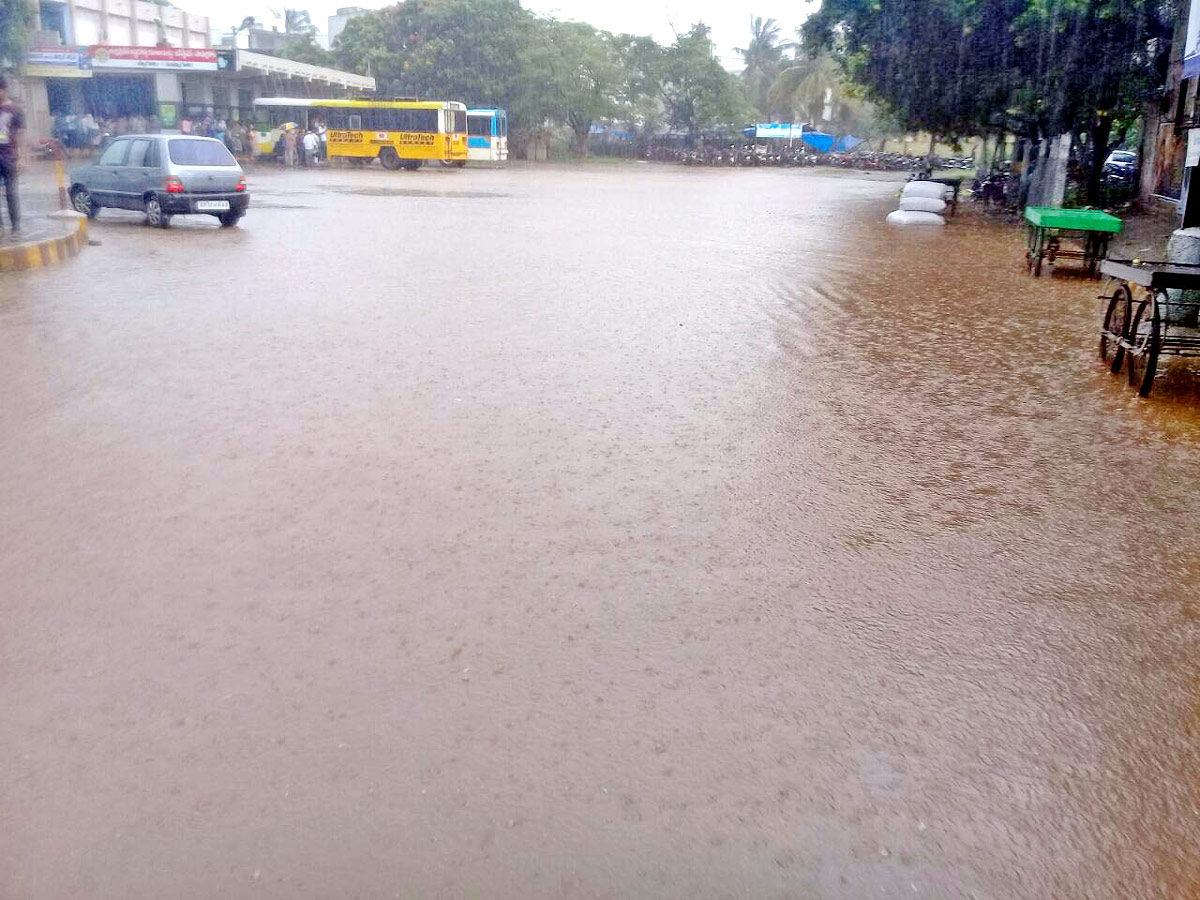 Heavy Rains in Andhra Pradesh Photo Gallery - Sakshi5