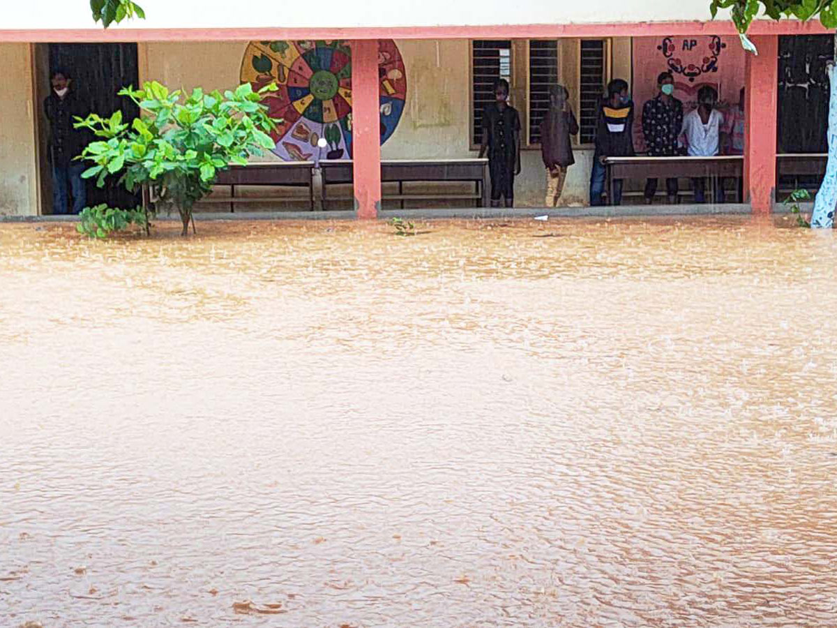 Heavy Rains in Andhra Pradesh Photo Gallery - Sakshi6