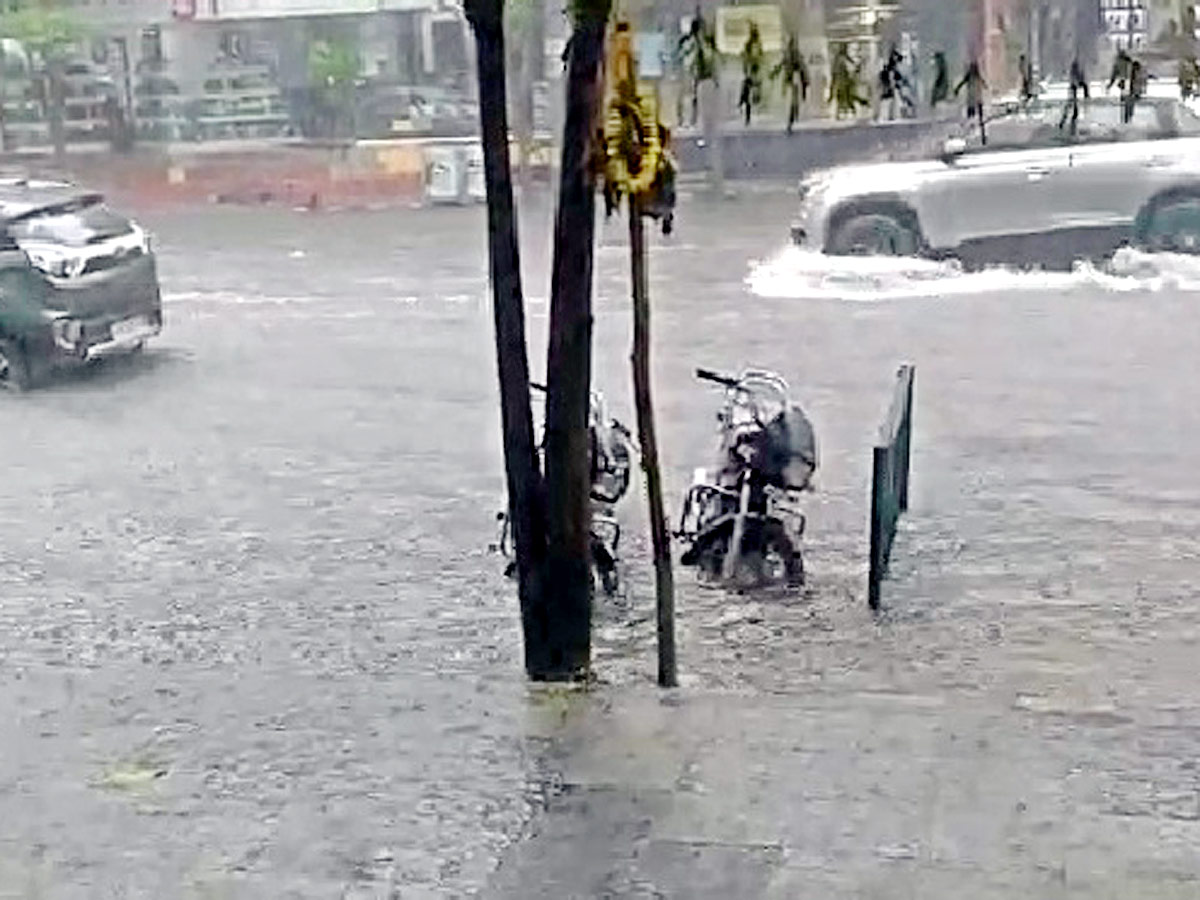 Heavy Rains in Andhra Pradesh Photo Gallery - Sakshi9