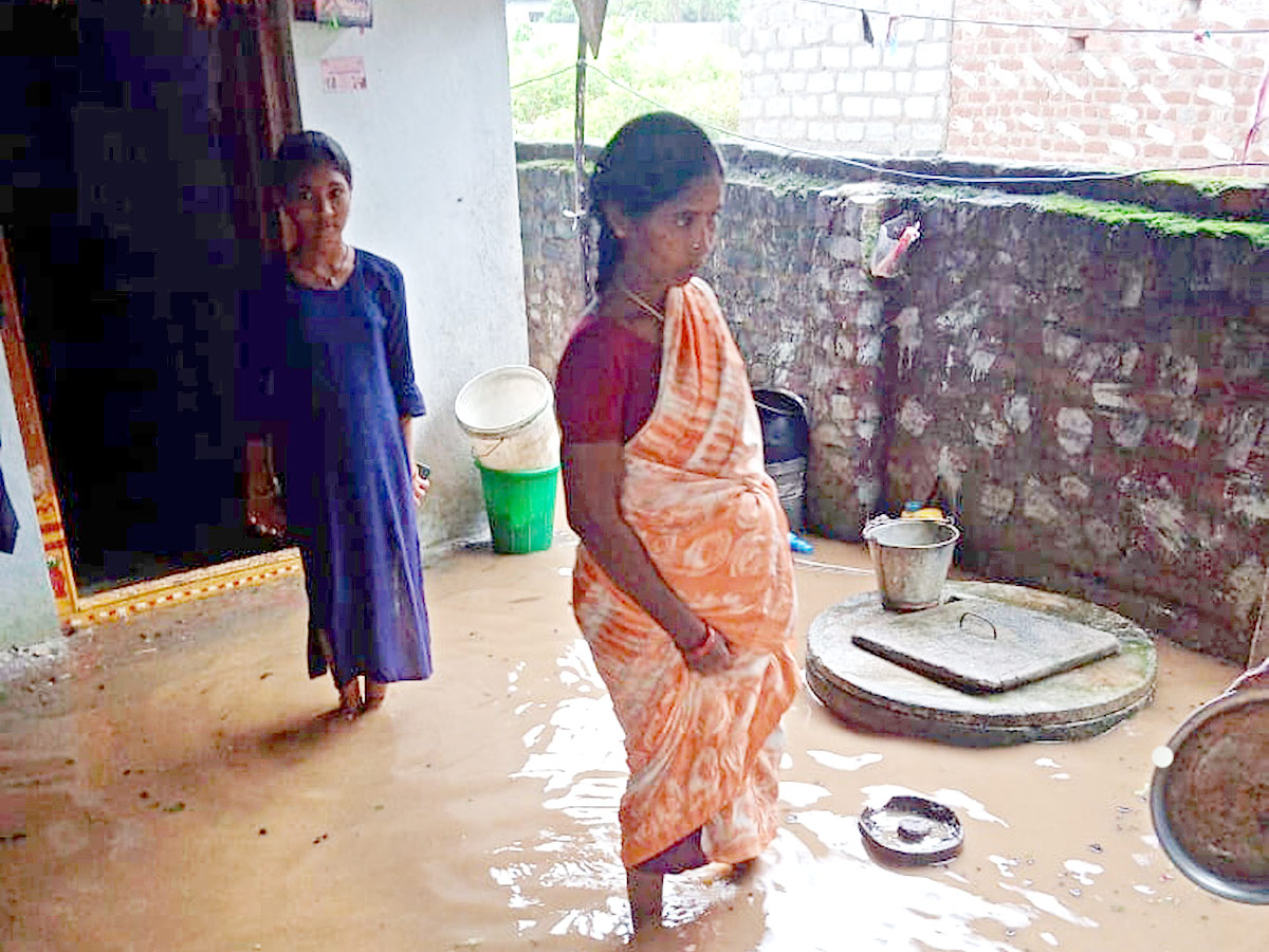 Heavy Rains Telangana Photo Gallery - Sakshi15