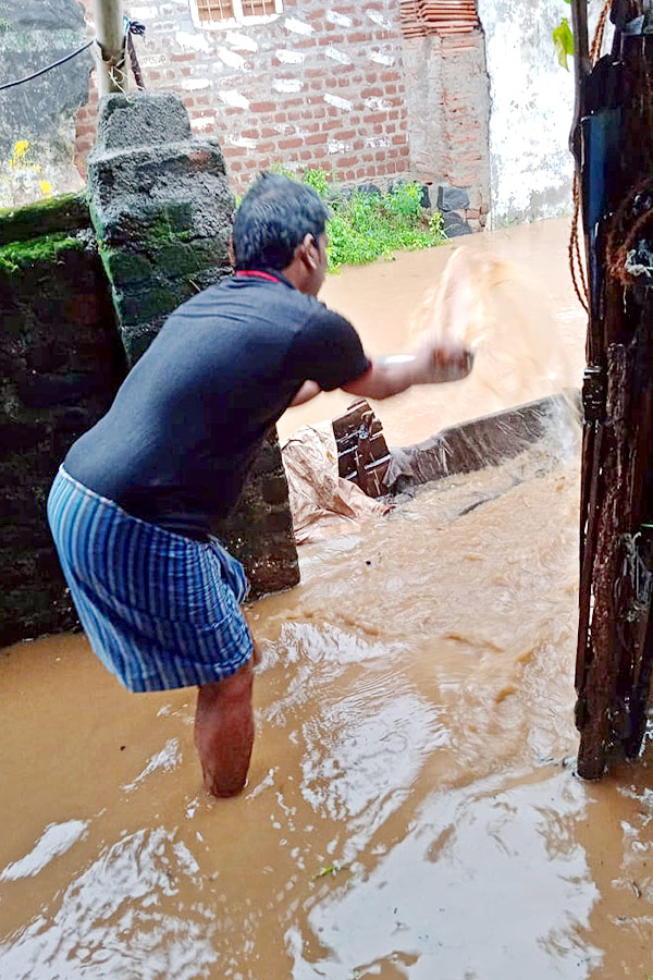 Heavy Rains Telangana Photo Gallery - Sakshi33