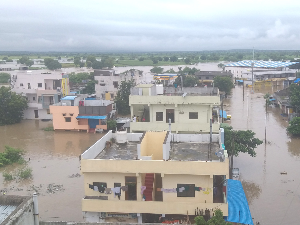 Heavy rains in Karimnagar Sircilla districts - Sakshi12