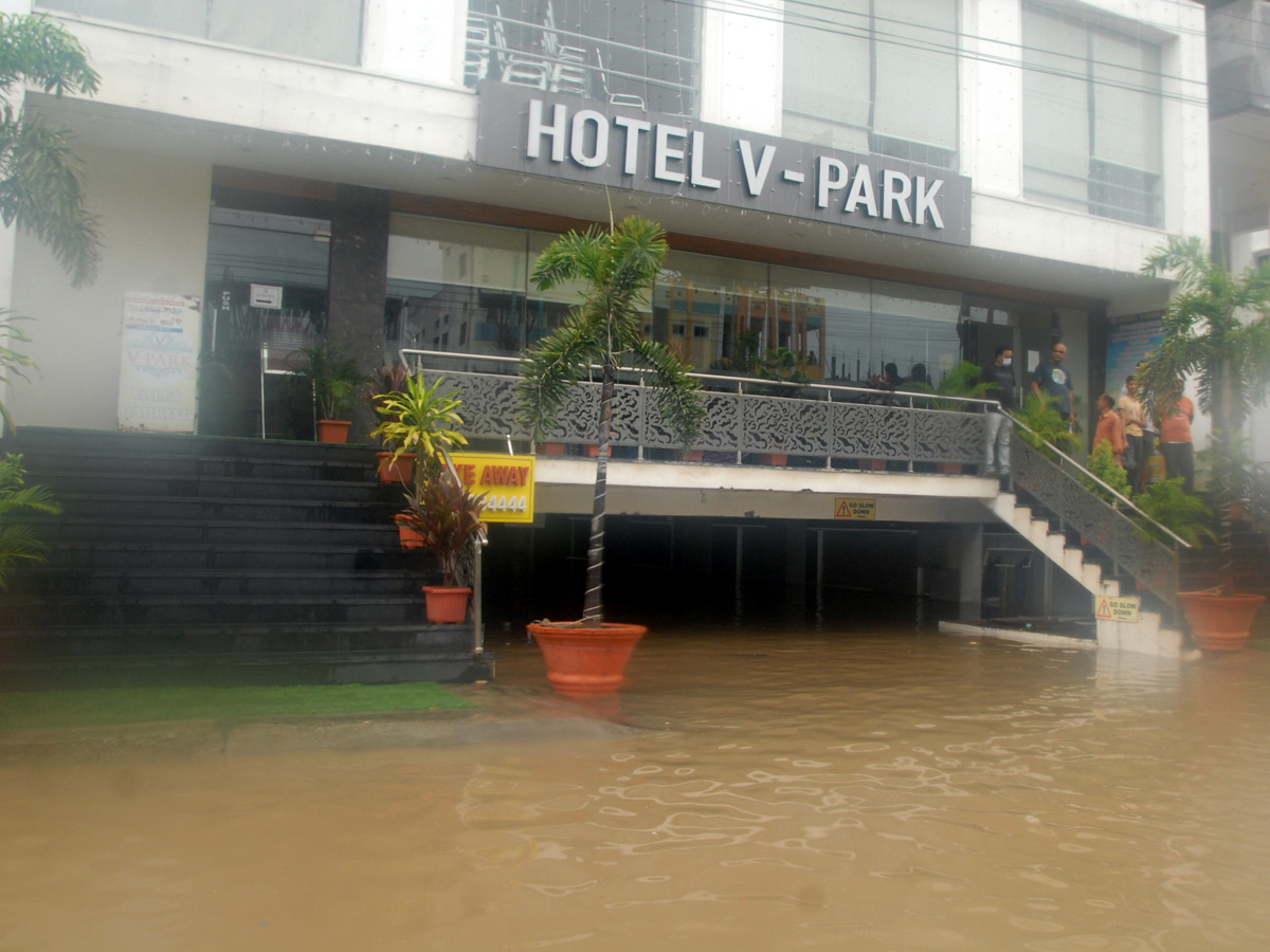 Heavy rains in Karimnagar Sircilla districts - Sakshi8