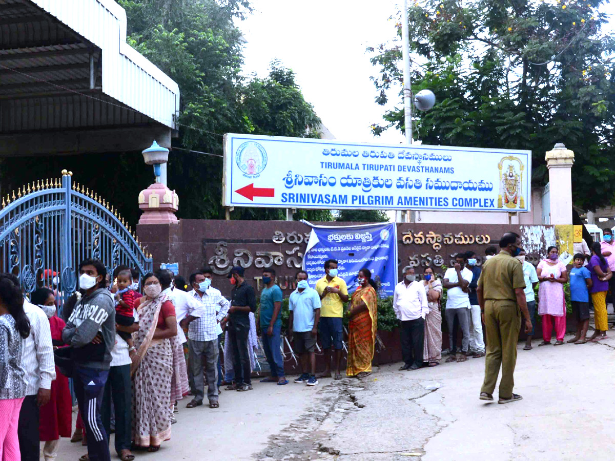 TTD Resume Sarva Darshan Tokens in Tirumala Photo Gallery - Sakshi11