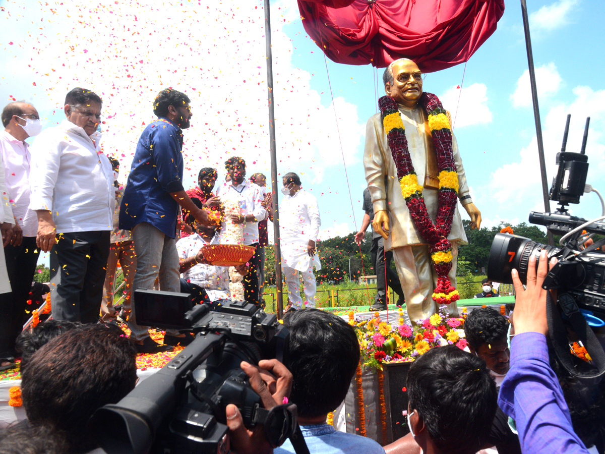 Chiranjeevi Visiting Rajahmundry Photo Gallery  - Sakshi3