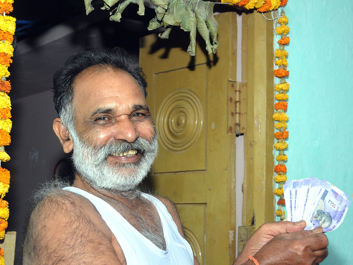 Distribution Of YSR Pension Kanuka Photo Gallery - Sakshi10