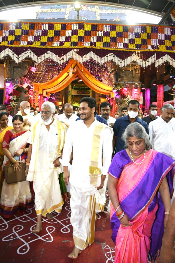 AP CM YS Jagan Tirumala Second Day Photo Gallery - Sakshi12