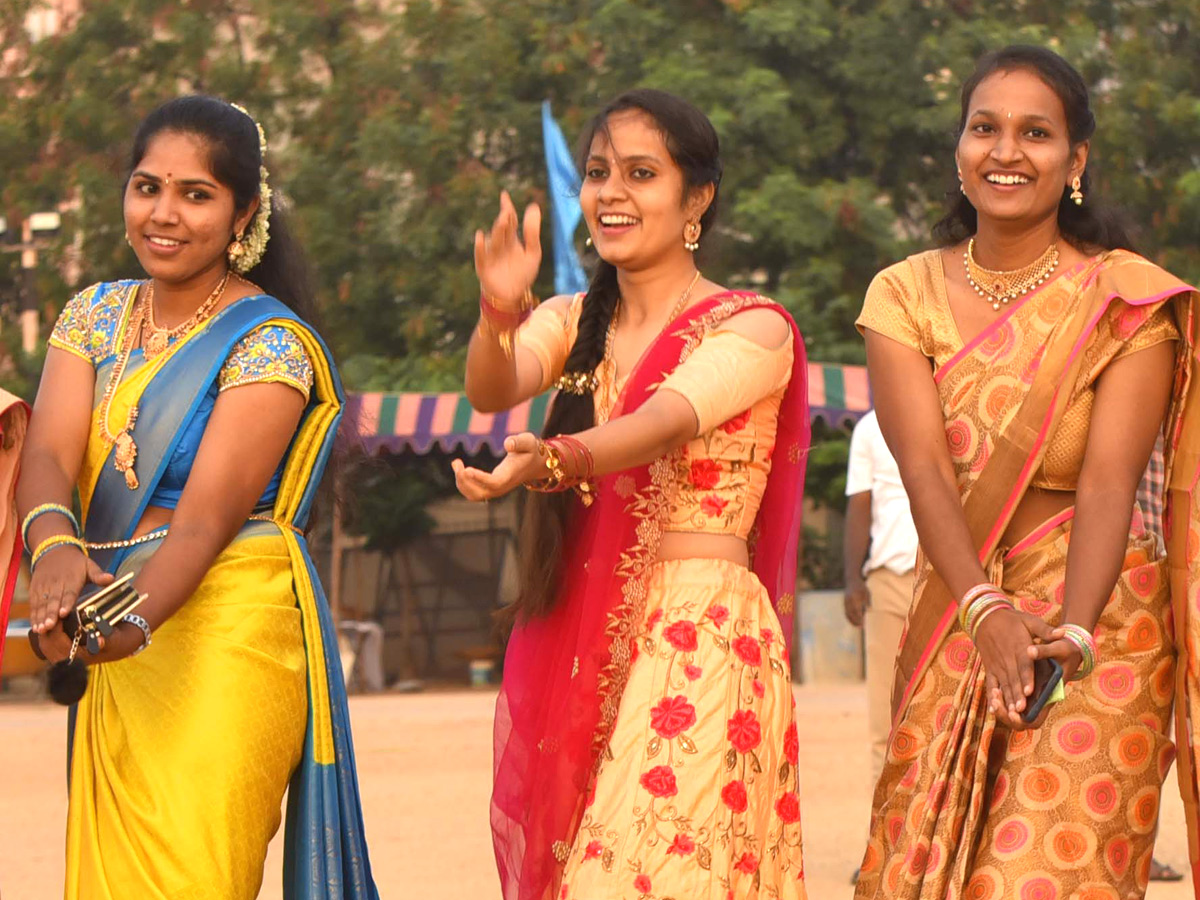 Police Batukamma Celebrations Photo Gallery - Sakshi6