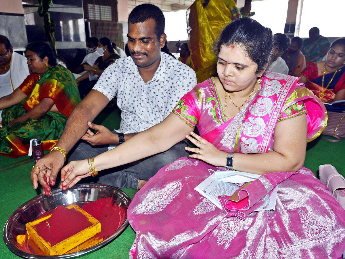 Dussehra Celebrations in Kanaka Durga Temple Photo Gallery - Sakshi20