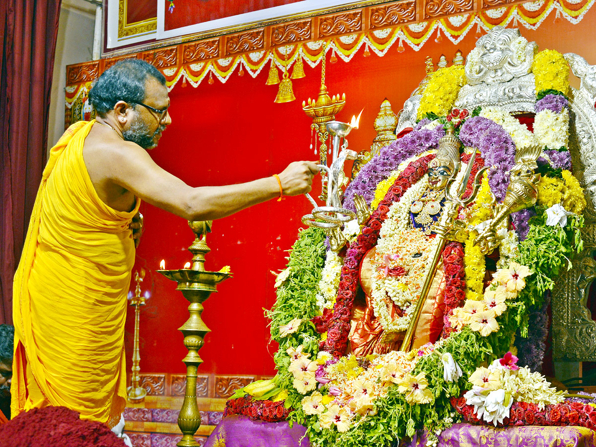 Dussehra Celebrations in Kanaka Durga Temple Photo Gallery - Sakshi6