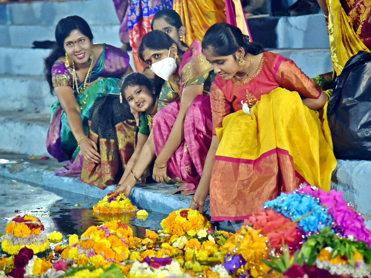 Bathukamma Celebrations In Hyderabad  Photo Gallery - Sakshi11