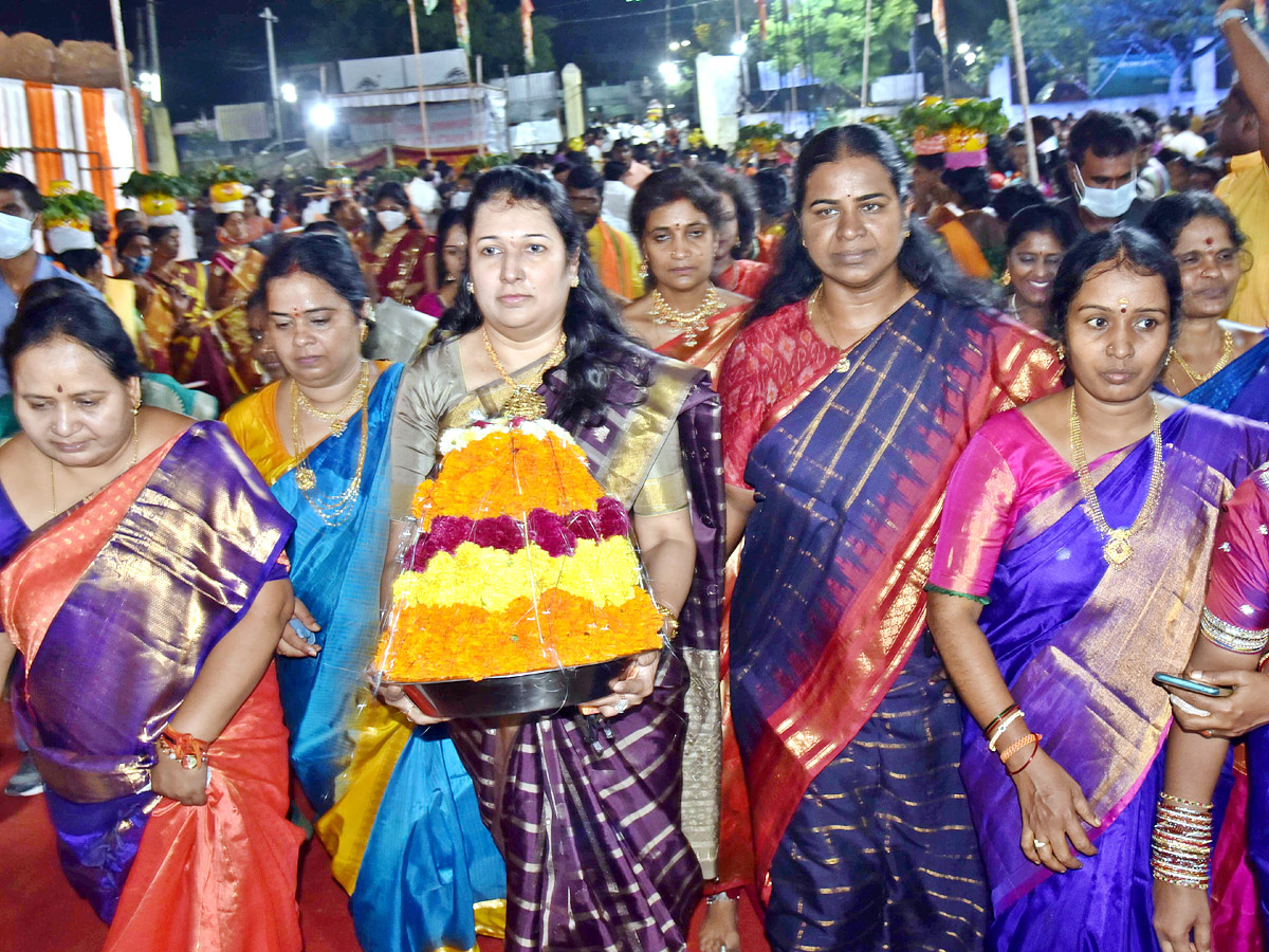 Bathukamma Celebrations In Hyderabad  Photo Gallery - Sakshi18