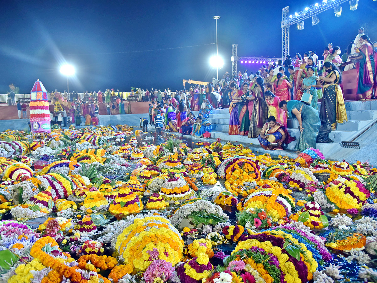 Bathukamma Celebrations In Hyderabad  Photo Gallery - Sakshi30