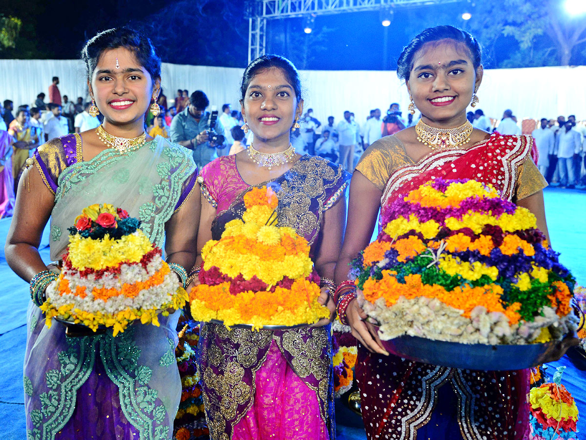 Bathukamma Celebrations In Hyderabad  Photo Gallery - Sakshi4