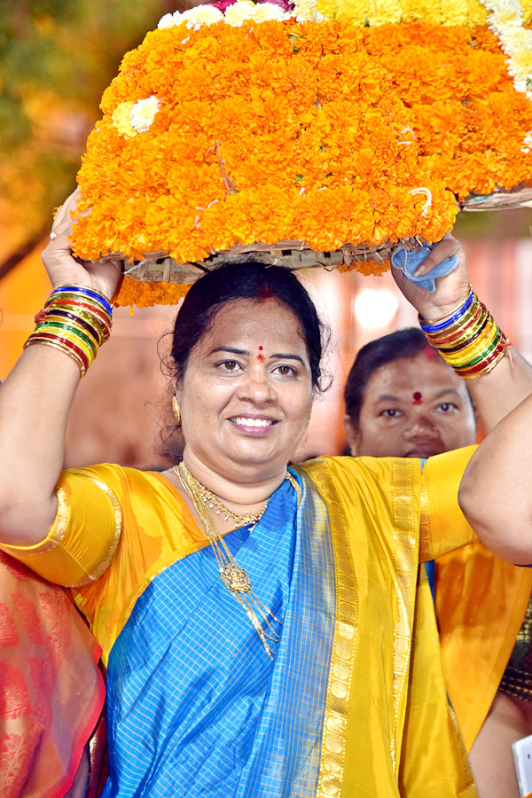 Bathukamma Celebrations In Hyderabad  Photo Gallery - Sakshi40