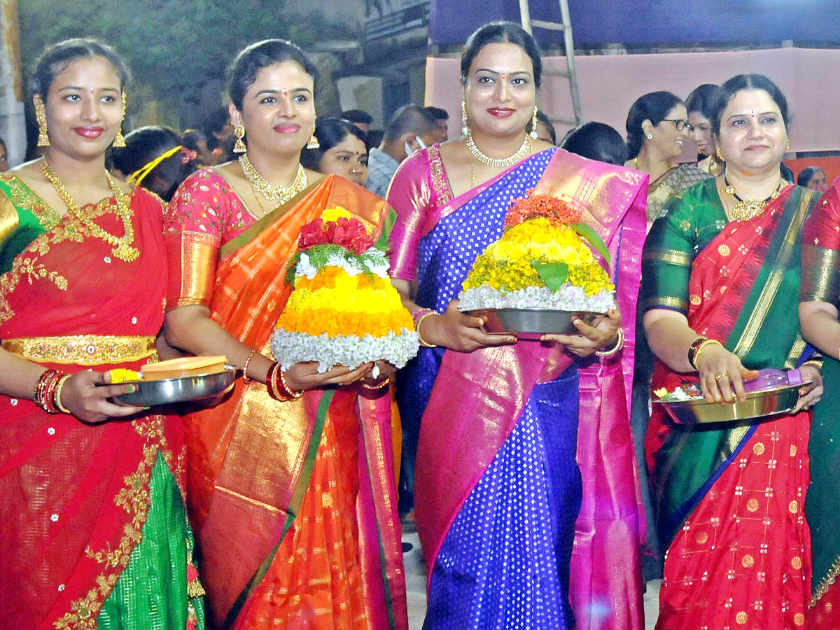 Bathukamma Celebrations In Hyderabad  Photo Gallery - Sakshi7