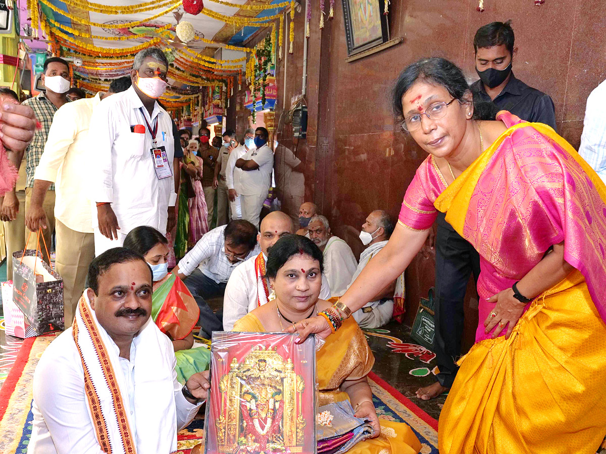 Dussehra Celebrations in Kanaka Durga Temple Vijayawada - Sakshi13