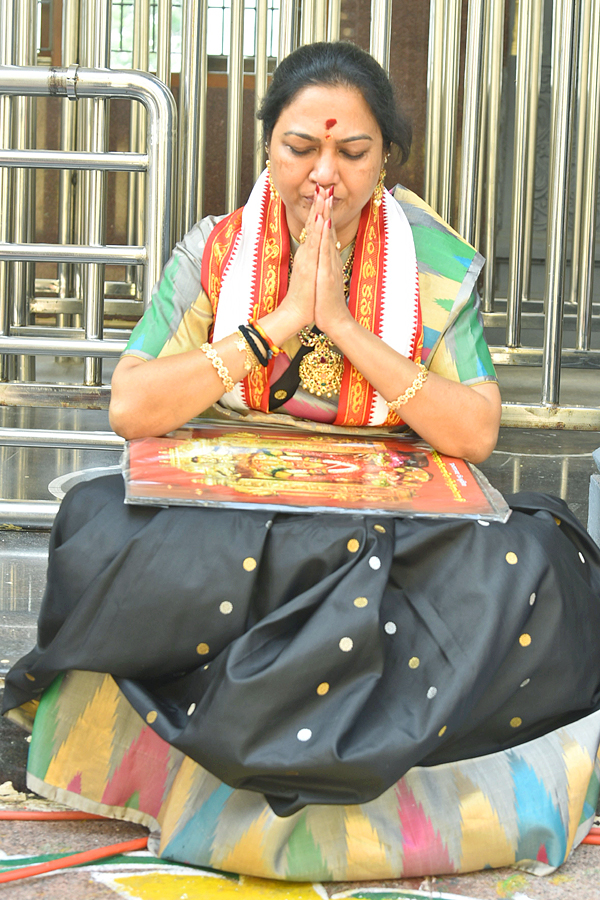 Dussehra Celebrations in Kanaka Durga Temple Vijayawada - Sakshi25