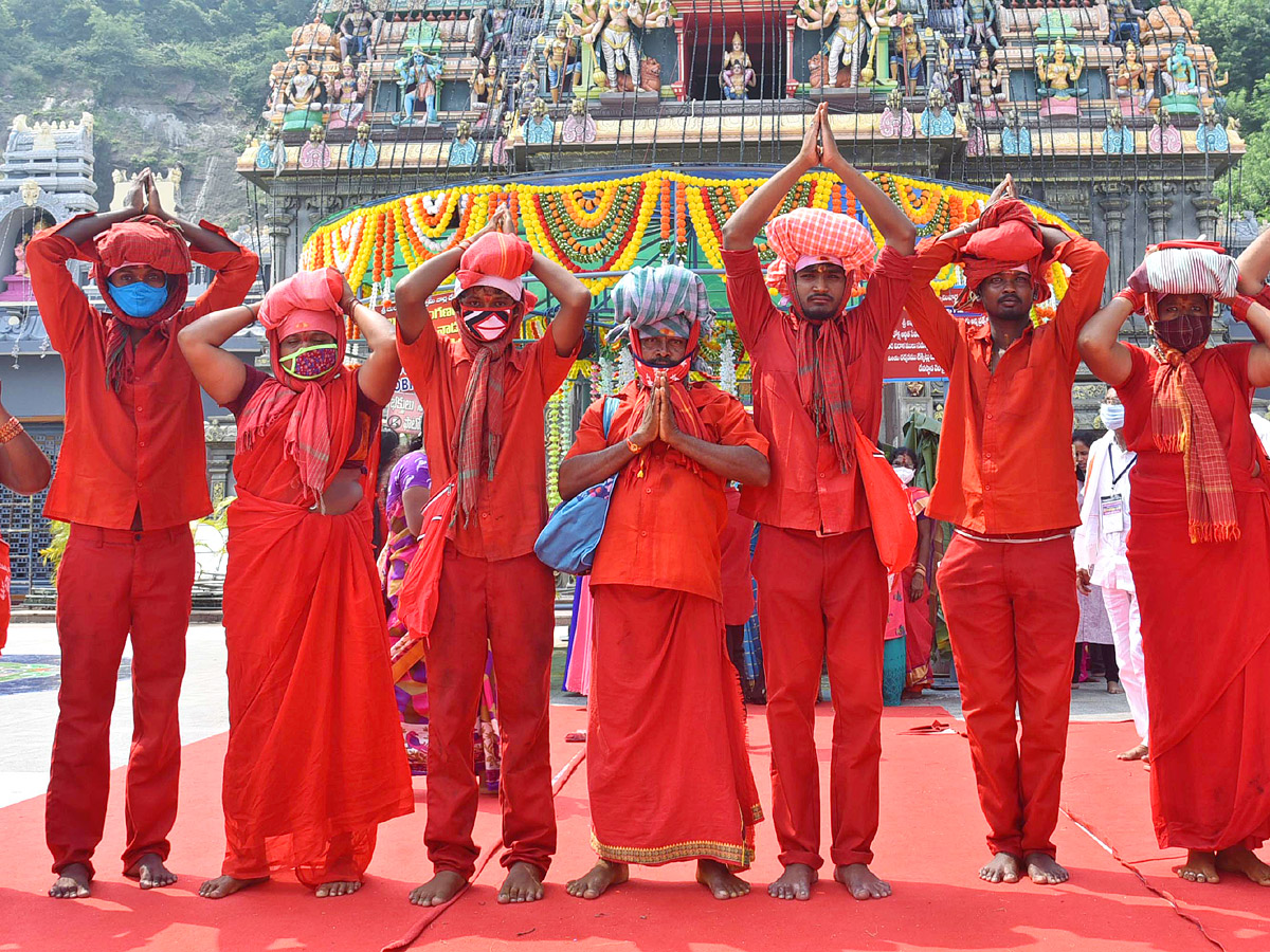 Dussehra Celebrations in Kanaka Durga Temple Vijayawada - Sakshi4