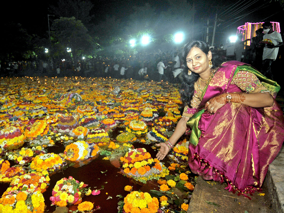 Bathukamma Celebrations Photo Gallery - Sakshi16