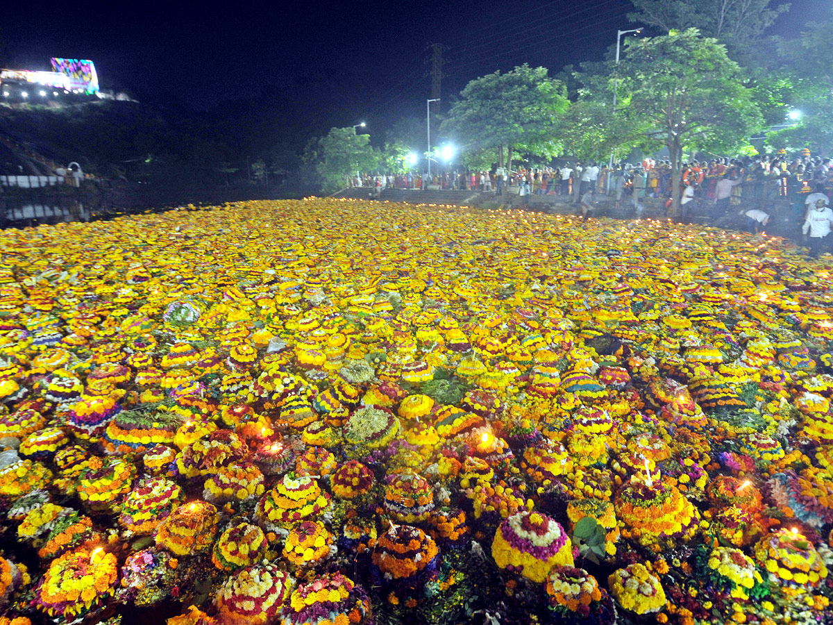 Bathukamma Celebrations Photo Gallery - Sakshi19