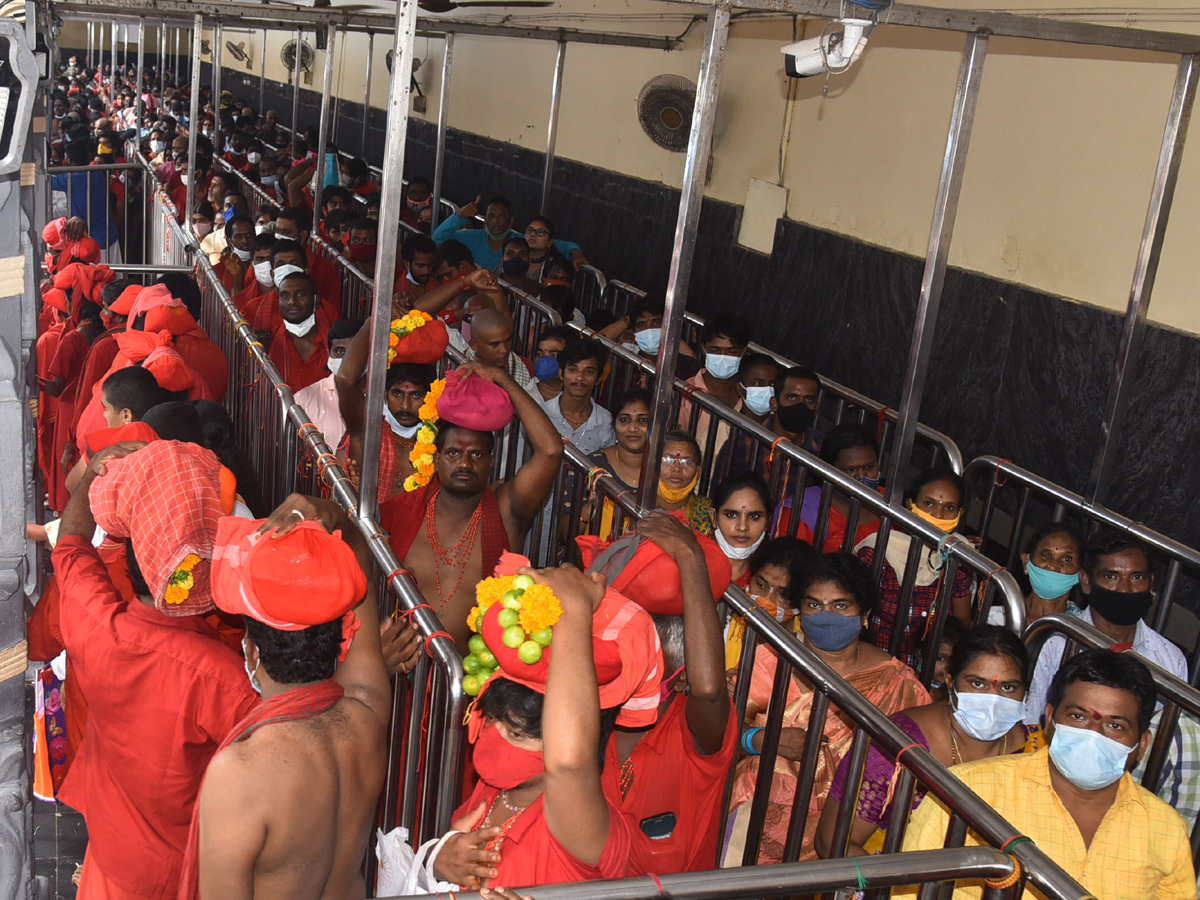 Dasara Sharan navaratri Celebrations At Kanaka Durga Temple - Sakshi27