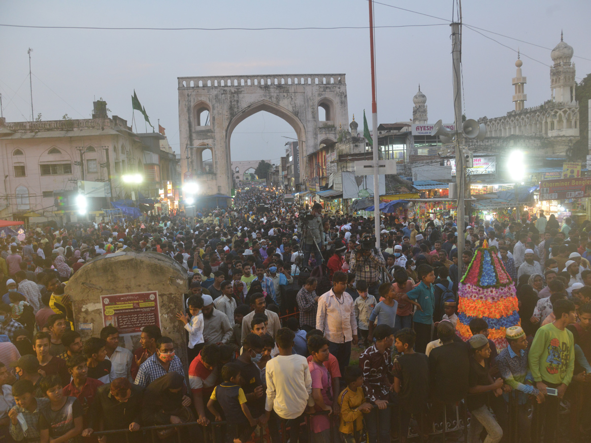 First Sunday Funday at Charminar Photo Gallery - Sakshi12