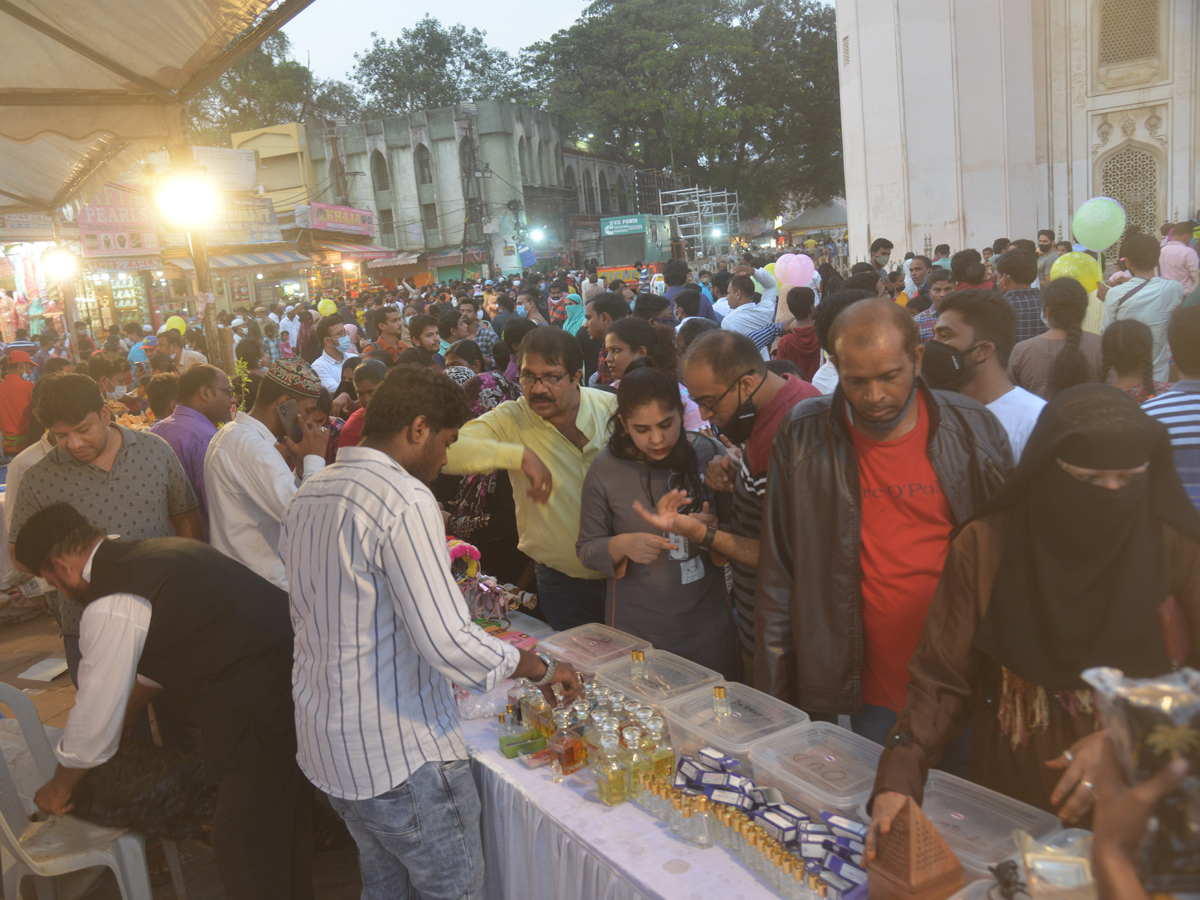 First Sunday Funday at Charminar Photo Gallery - Sakshi15