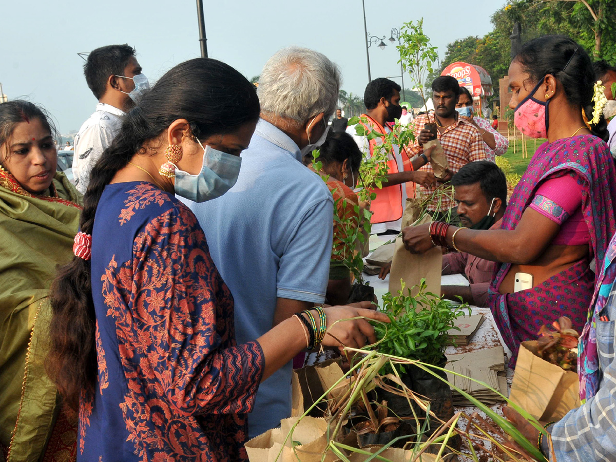 Sunday Funday at Tank Bund Photo Gallery - Sakshi12