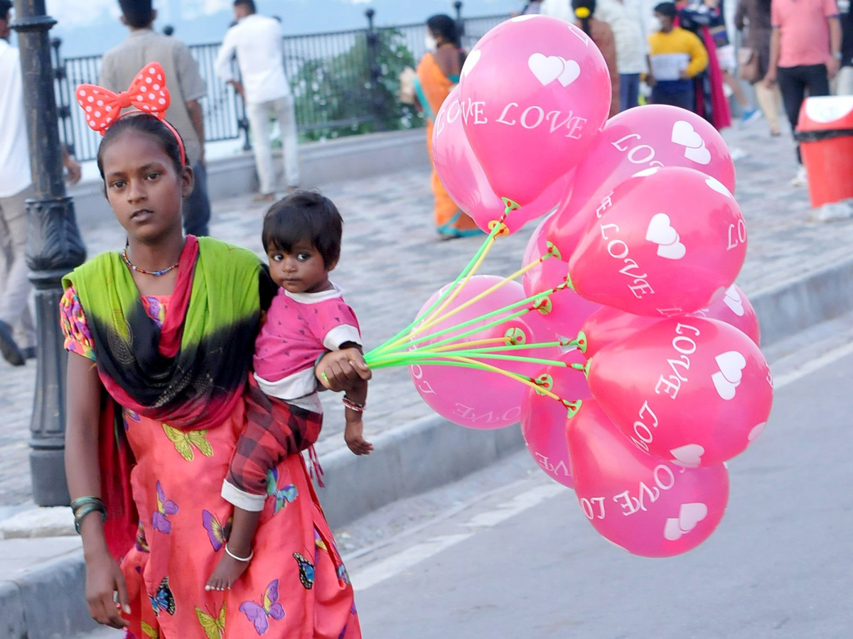 Sunday Funday at Tank Bund Photo Gallery - Sakshi7