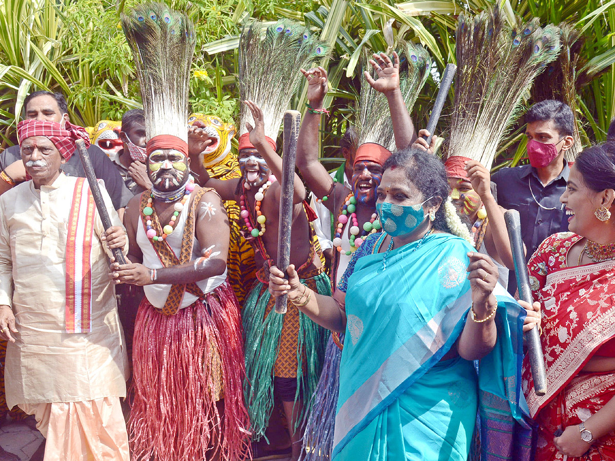 Bandaru Dattatreya Dussehra Alai Balai Celebrations - Sakshi5