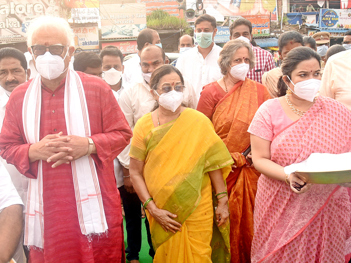 Paidithalli Ammavari Sirimanotsavam Photo Gallery - Sakshi15