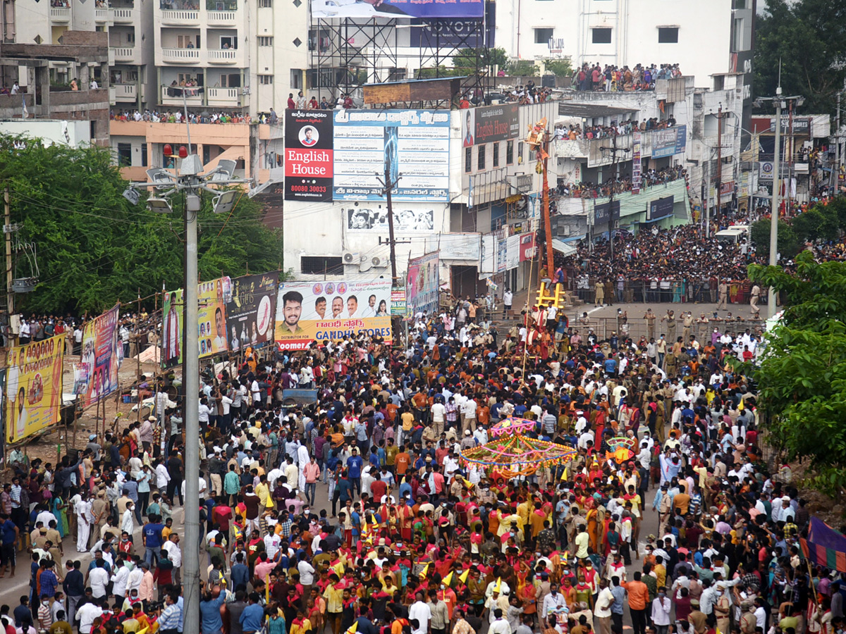 Pydithalli Ammavaru Sirimanu Utsavam Vizianagaram Photo Gallery - Sakshi18