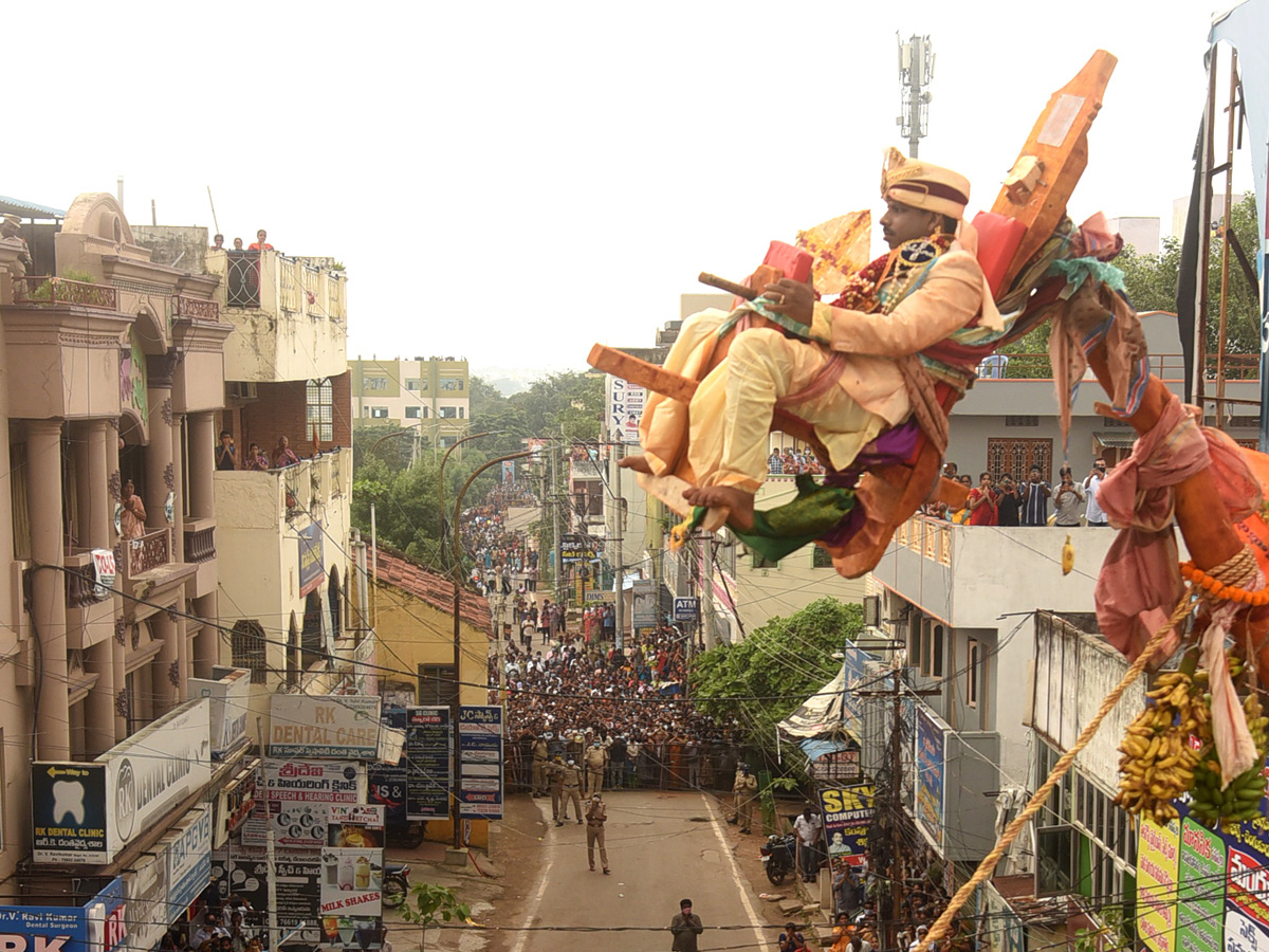 Pydithalli Ammavaru Sirimanu Utsavam Vizianagaram Photo Gallery - Sakshi20