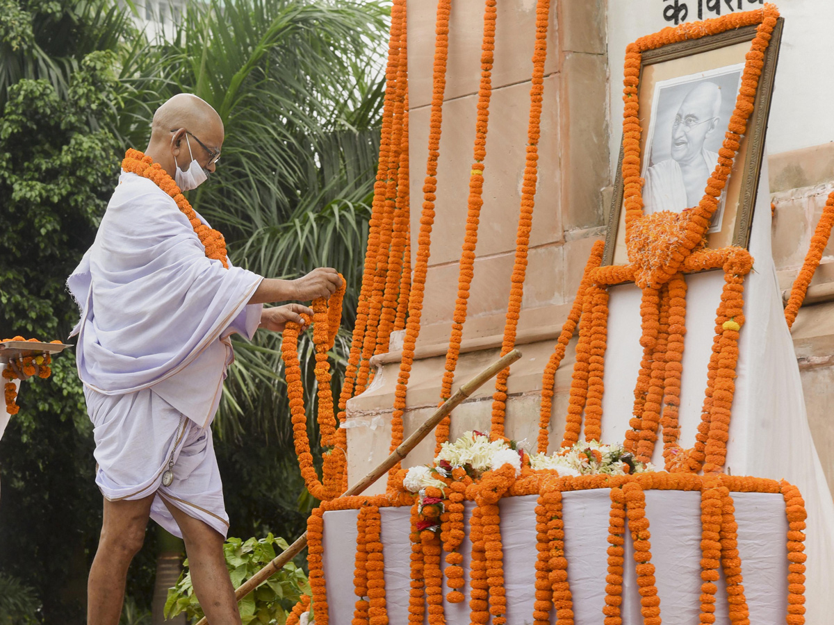 Photos: Leaders Pay Tribute To Mahatma Gandhi In His 152 Birth Anniversary - Sakshi12