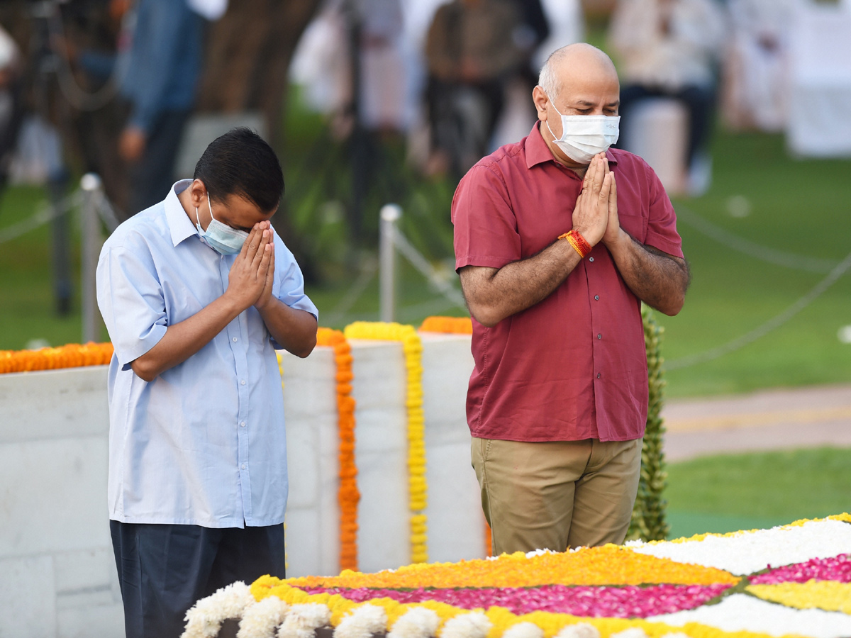 Photos: Leaders Pay Tribute To Mahatma Gandhi In His 152 Birth Anniversary - Sakshi8