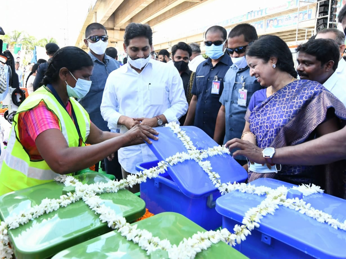 CM YS Jagan Launches Clean Andhra Pradesh Program Photos - Sakshi12