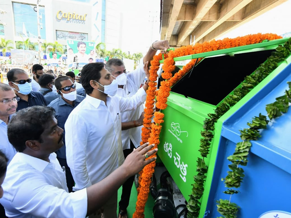 CM YS Jagan Launches Clean Andhra Pradesh Program Photos - Sakshi15